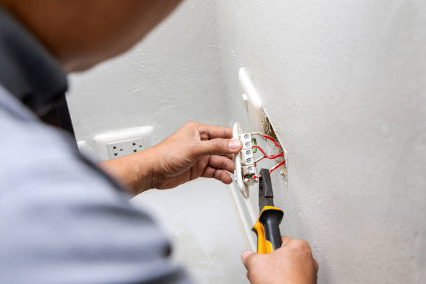 Best Electrical Troubleshooting Services  in Grand Blanc, MI